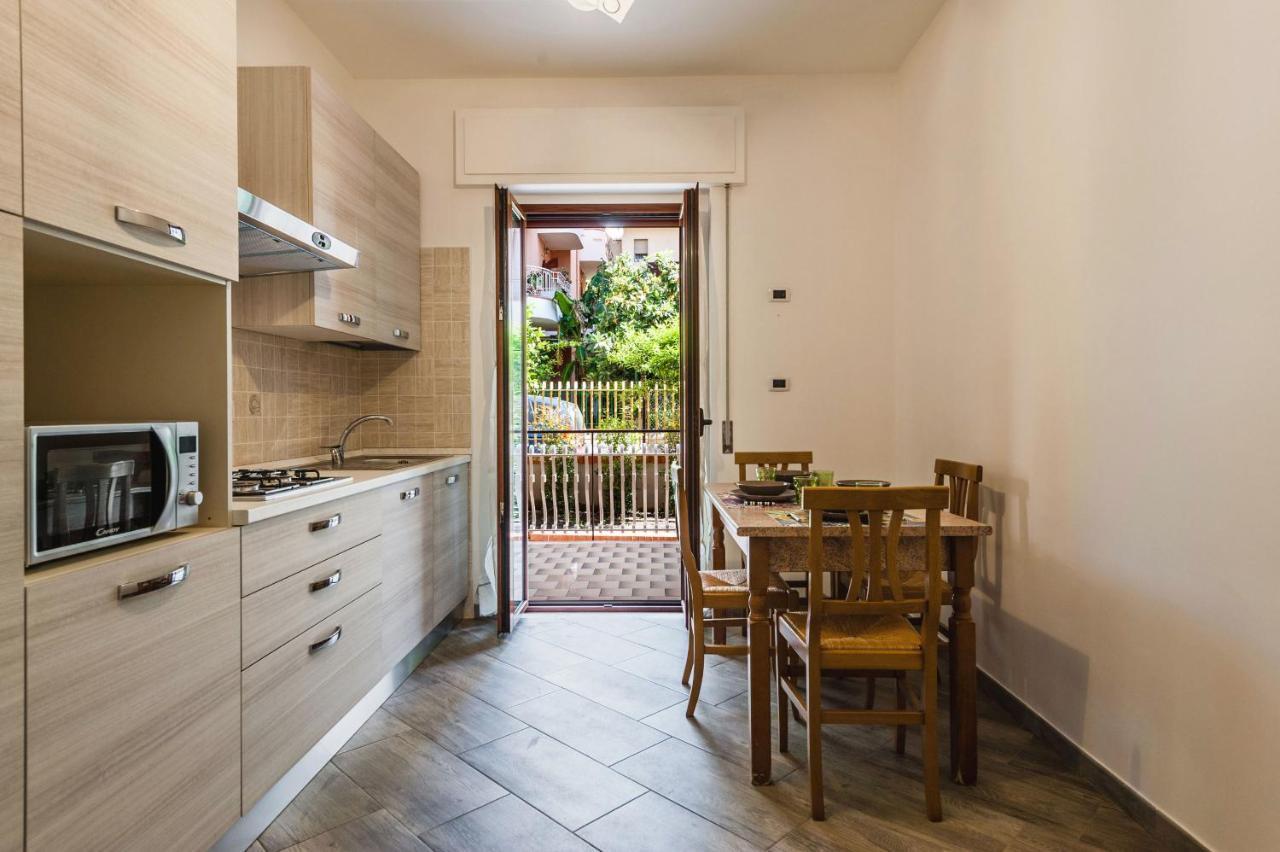 Lemon Tree Apartments By Wonderful Italy Джардини Наксос Екстериор снимка