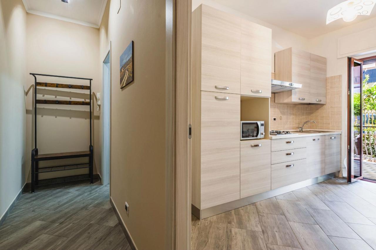 Lemon Tree Apartments By Wonderful Italy Джардини Наксос Екстериор снимка